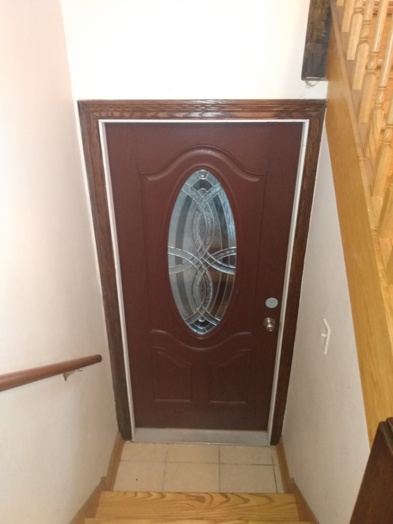 8015 South May Street Chicago, IL 60620 - Photo 13 of 23 a close view of door lock