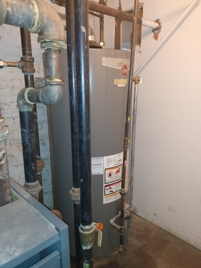 8015 South May Street Chicago, IL 60620 - Photo 21 of 23 a utility room with dryer and washer