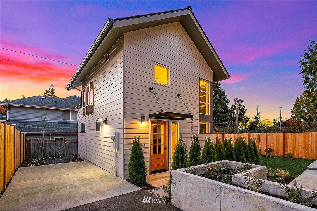 10055 8th Avenue Northwest, Unit B Seattle, WA 98177 - Photo 1 of 11