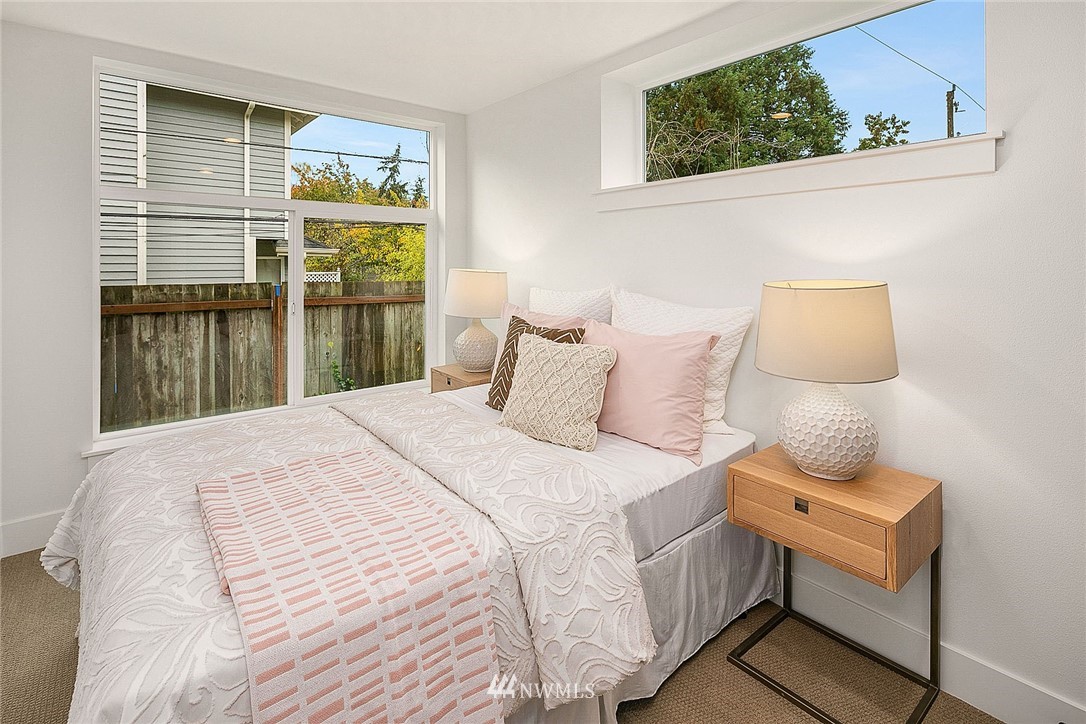 10055 8th Avenue Northwest, Unit B Seattle, WA 98177 - Photo 7 of 11