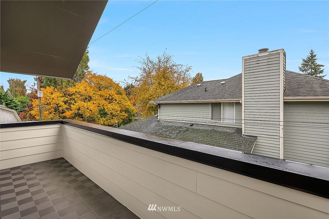 10055 8th Avenue Northwest, Unit B Seattle, WA 98177 - Photo 9 of 11
