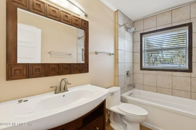 $575,000 | 2574 Lake Shore Boulevard, Jacksonville, FL 32210