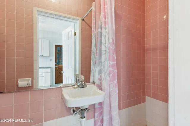 $575,000 | 2574 Lake Shore Boulevard, Jacksonville, FL 32210