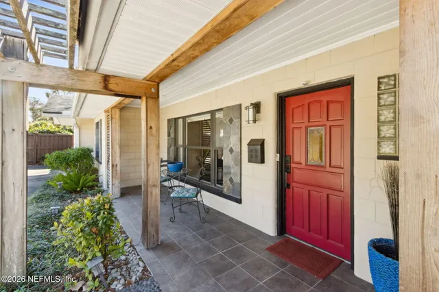 $575,000 | 2574 Lake Shore Boulevard, Jacksonville, FL 32210