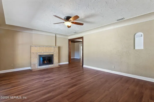 $575,000 | 2574 Lake Shore Boulevard, Jacksonville, FL 32210