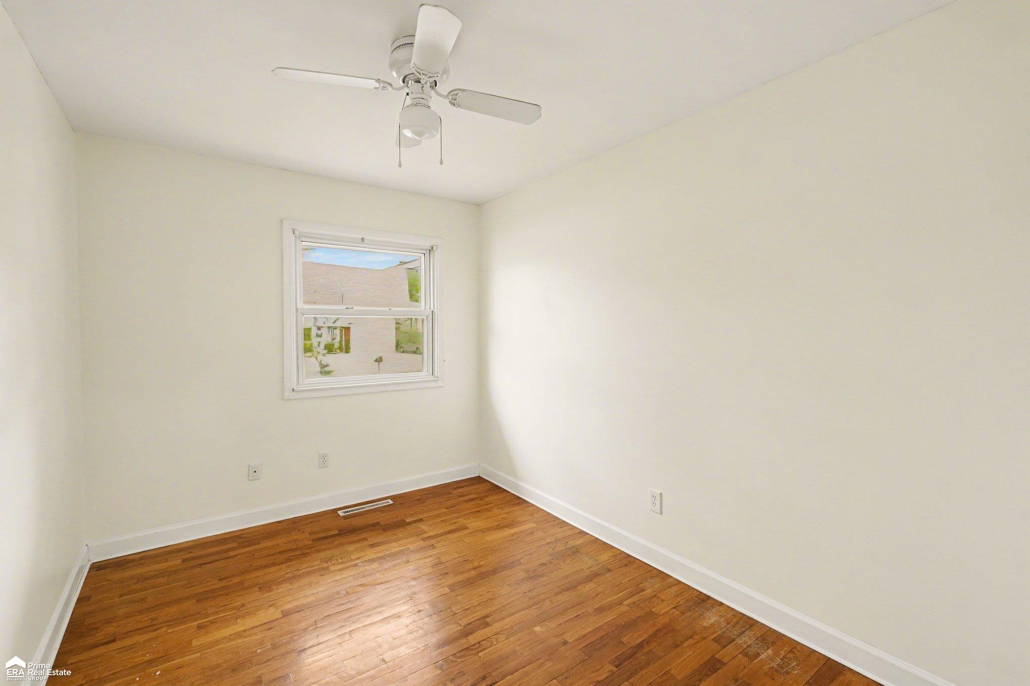 1384 Williamsburg Road Flint, MI 48507 - Photo 18 of 35 Gallery Image 18