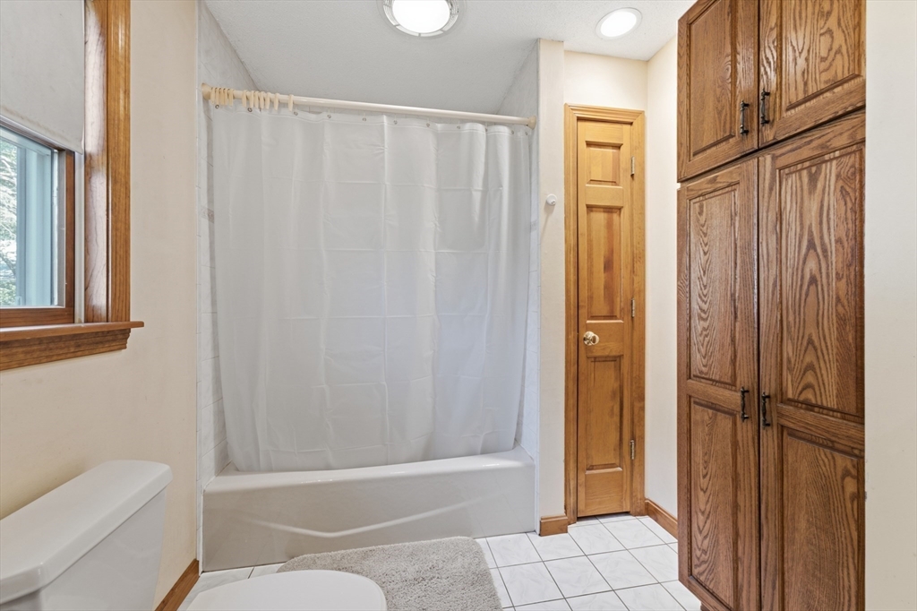 175 Granby Road South Hadley, MA 01075 - Photo 11 of 40