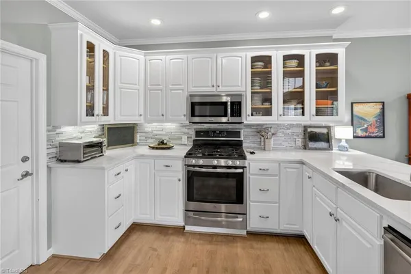 $760,000 | 233 Lakeview Place, Unit D2, Jefferson, NC 28640
