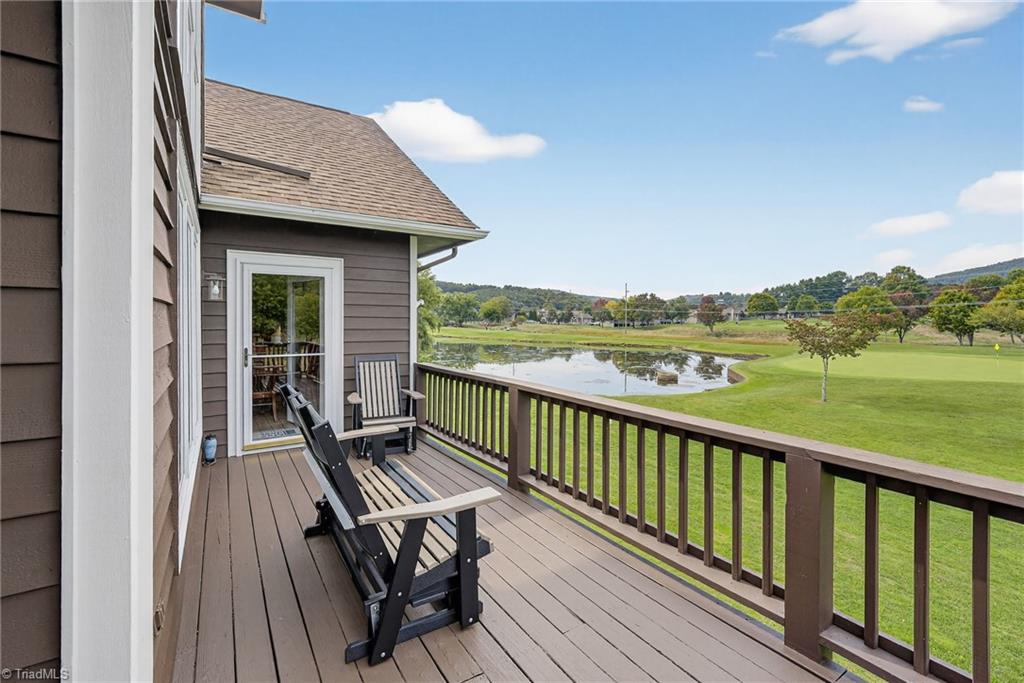 233 Lakeview Place, Unit D2 Jefferson, NC 28640 - Photo 22 of 48