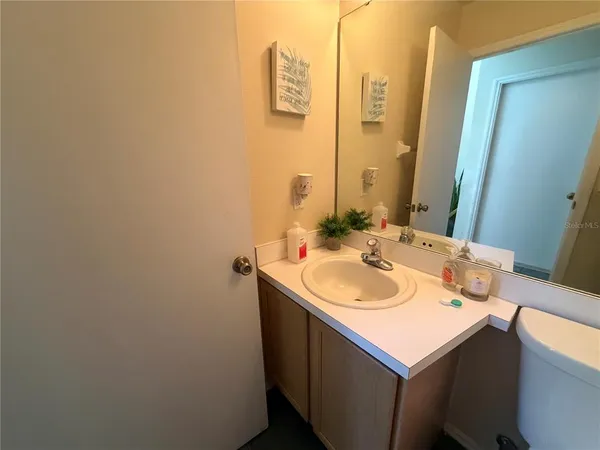 $2,550 | 13112 Meadowfield Drive, Orlando, FL 32824