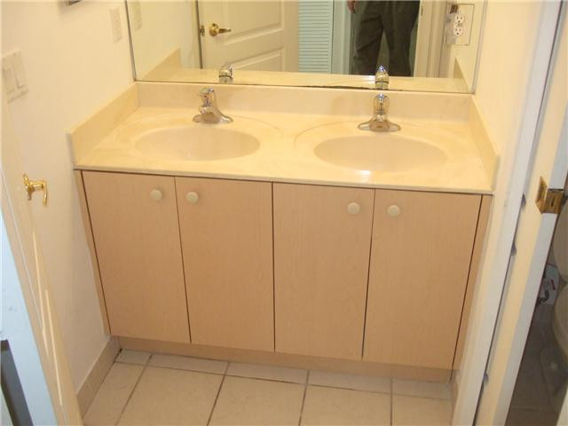 5901 Spring Lake Terrace Fort Pierce, FL 34951 - Photo 5 of 5 Bathroom