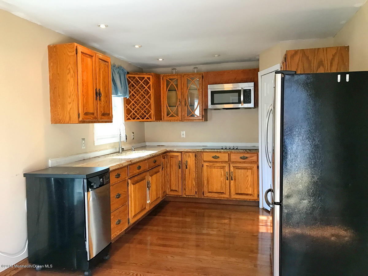 1133 West Farms Road Howell, NJ 07731 - Photo 3 of 13 Kitchen