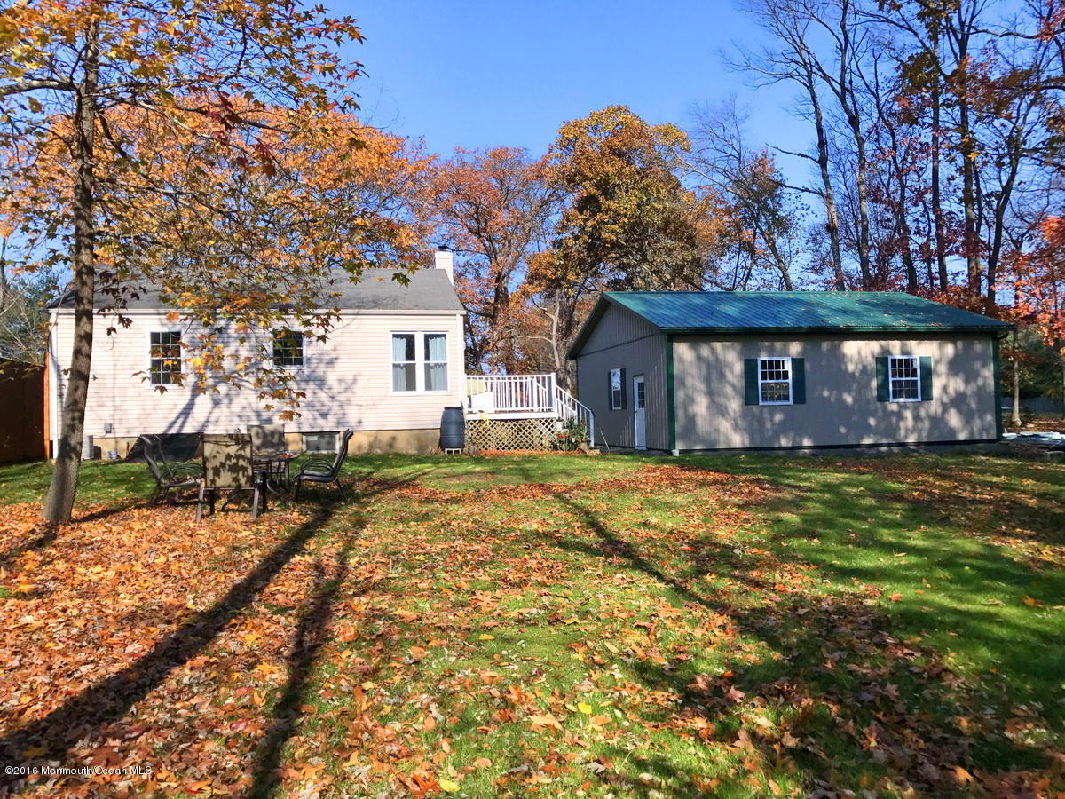 1133 West Farms Road Howell, NJ 07731 - Photo 9 of 13 Back