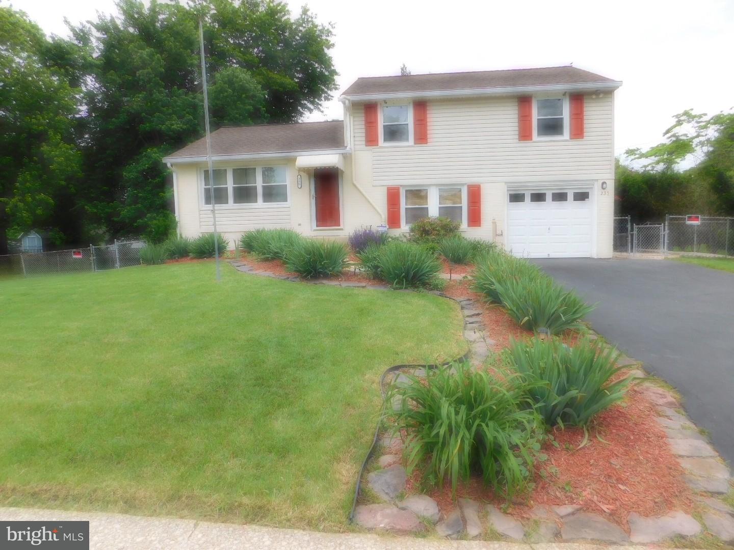 235 Willers Road Upper Chichester, PA 19014 - Photo 1 of 25 Gallery Image 1