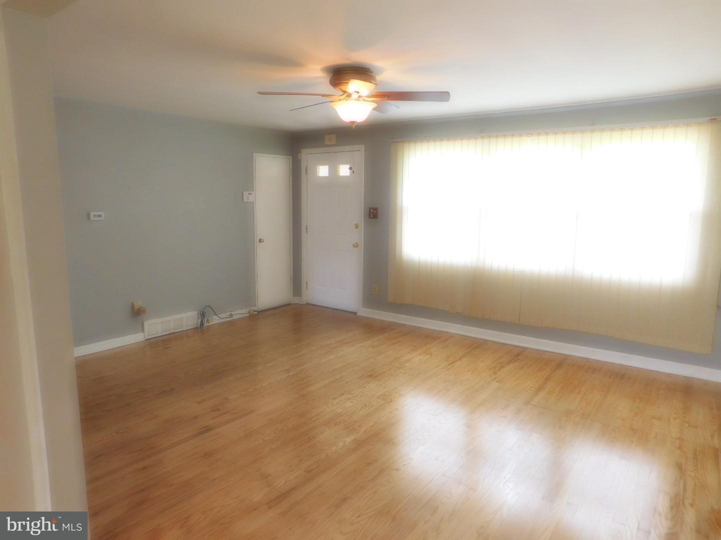 235 Willers Road Upper Chichester, PA 19014 - Photo 2 of 25 Gallery Image 2