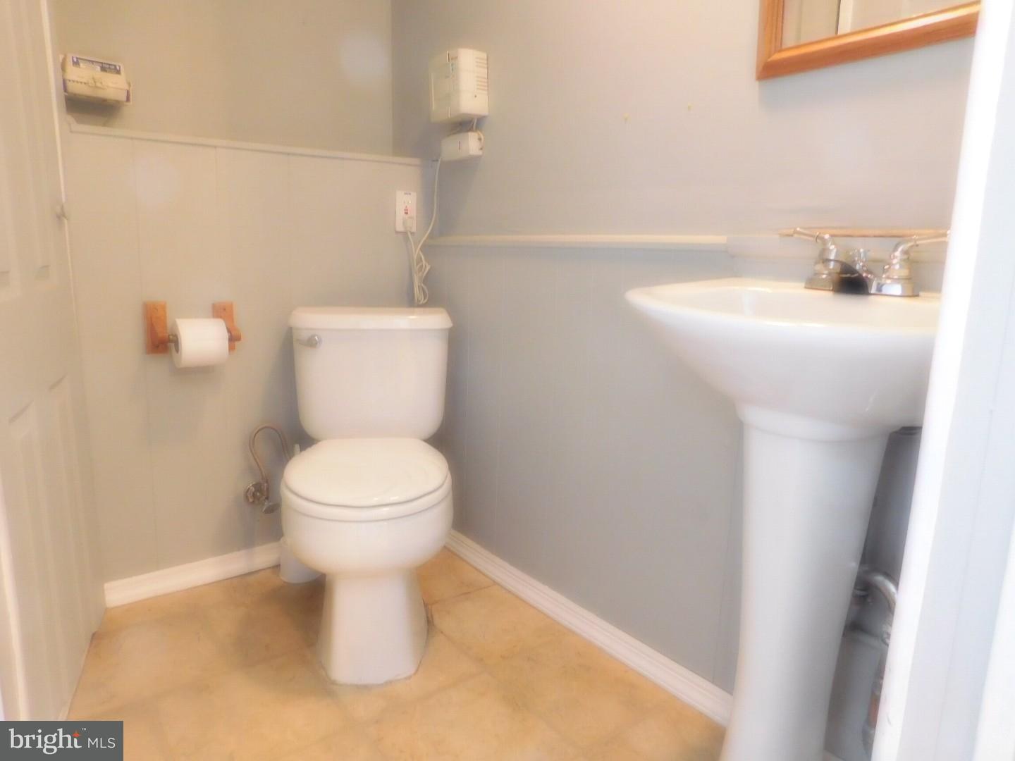 235 Willers Road Upper Chichester, PA 19014 - Photo 17 of 25 Gallery Image 17