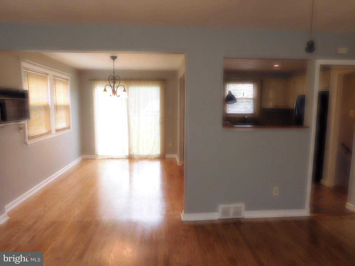 235 Willers Road Upper Chichester, PA 19014 - Photo 5 of 25 Gallery Image 5
