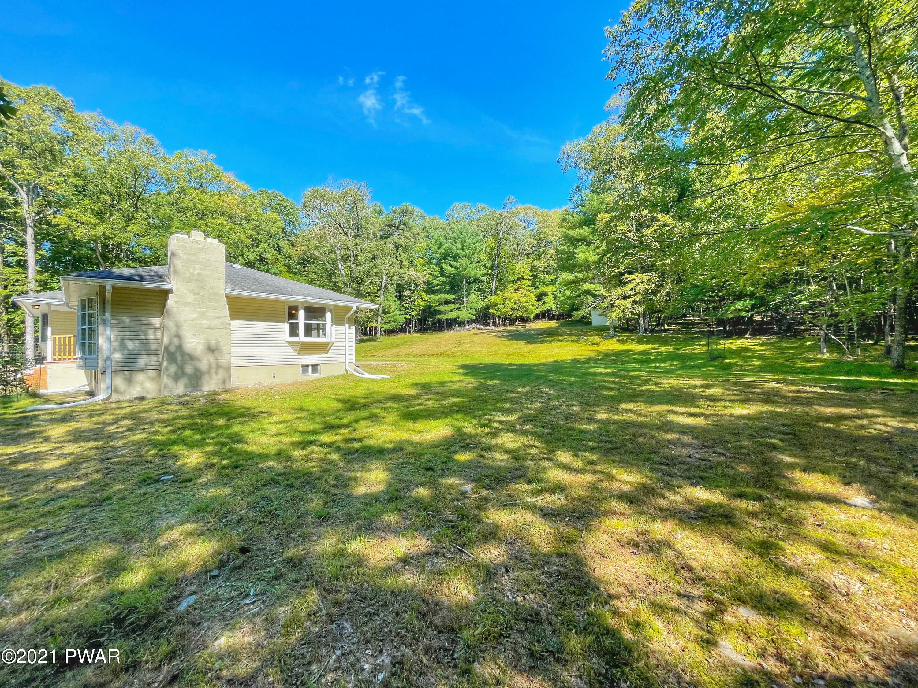 170 Husson Road Milford, PA 18337 - Photo 5 of 28 05