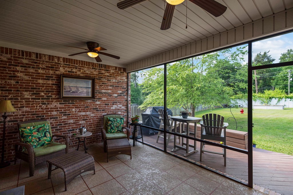 3641 Oak Ridge Lane Dothan, AL 36303 - Photo 33 of 40 Screened Porch