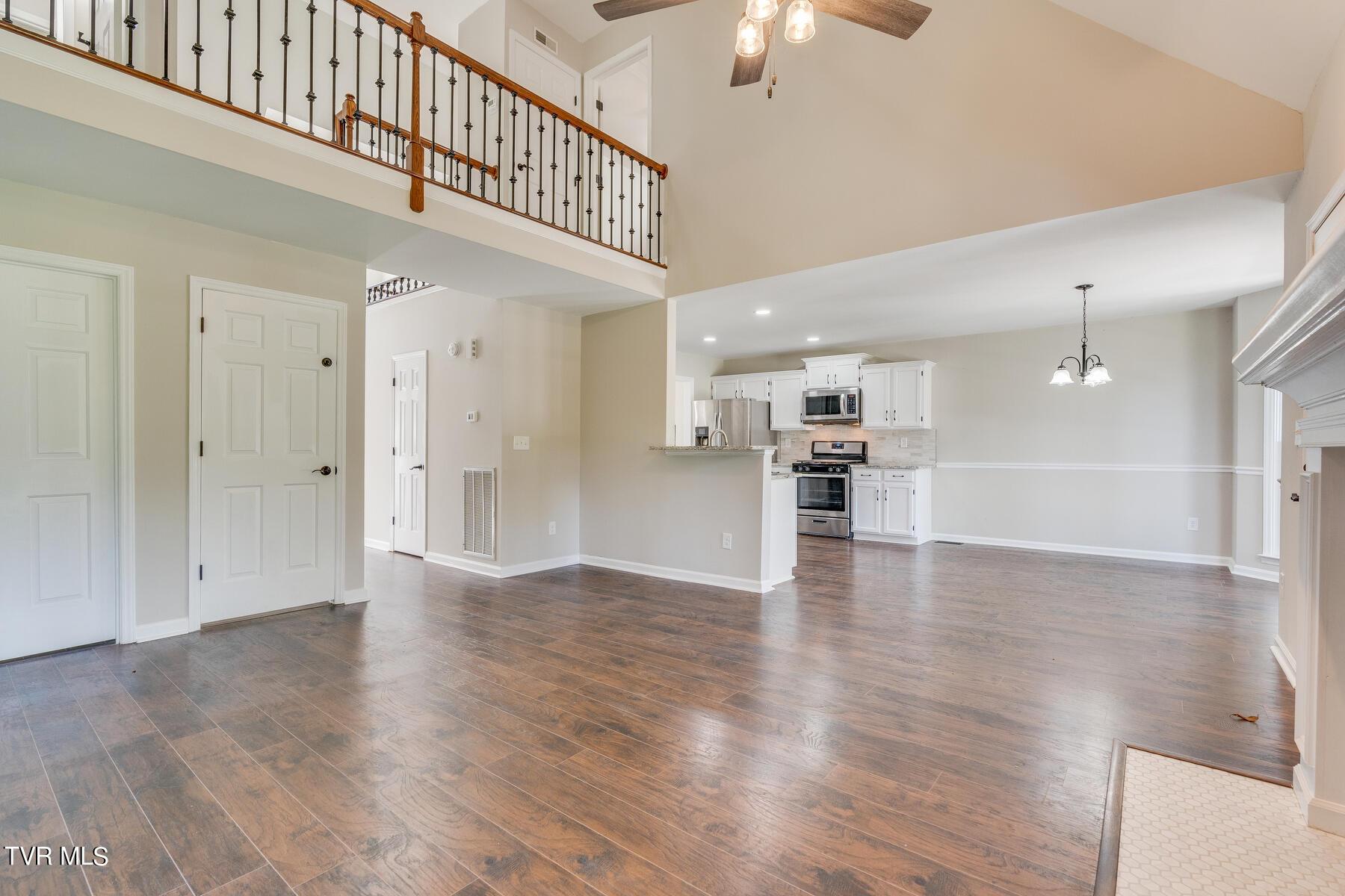 518 Mitchell Road Kingsport, TN 37663 - Photo 12 of 48 012