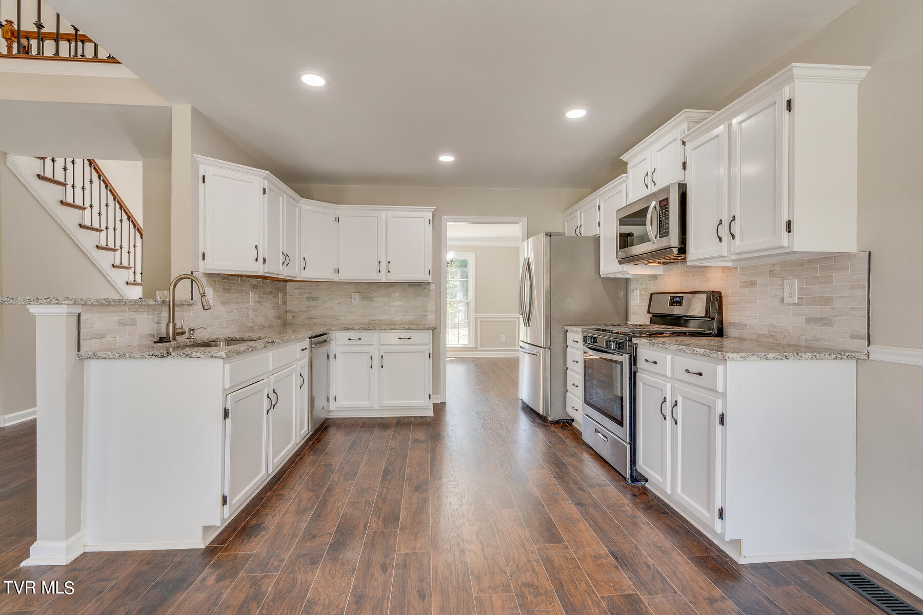 518 Mitchell Road Kingsport, TN 37663 - Photo 14 of 48 014