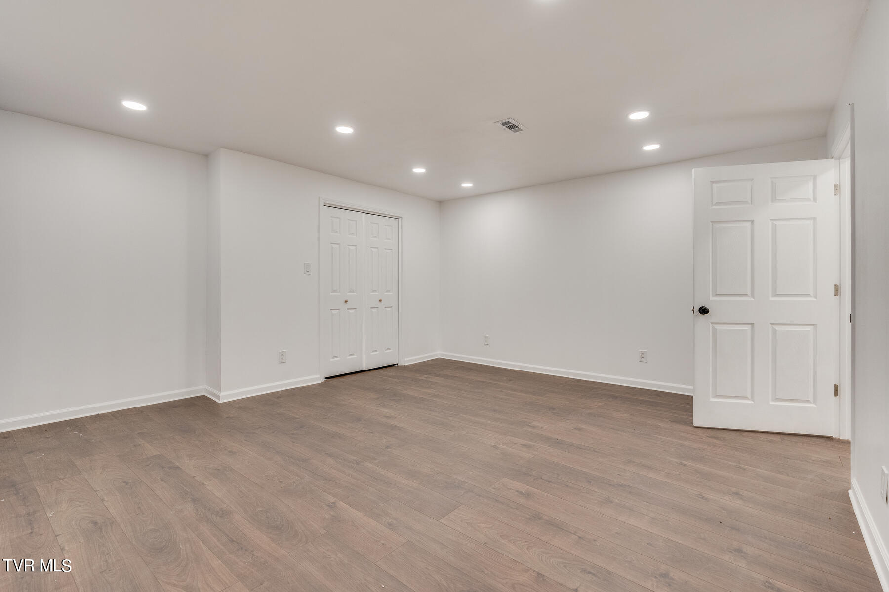 518 Mitchell Road Kingsport, TN 37663 - Photo 35 of 48 035