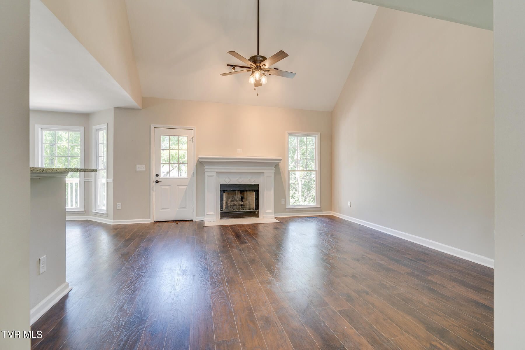 518 Mitchell Road Kingsport, TN 37663 - Photo 9 of 48 009