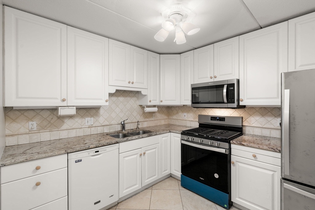 1550 Worcester Road, Unit 422 Framingham, MA 01702 - Photo 9 of 27 Gallery Image 9