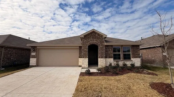$3,060 | 8440 Hollymead Lane, Fort Worth, TX 76131