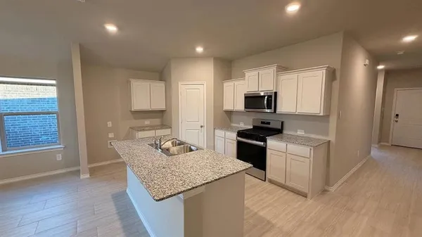 $3,060 | 8440 Hollymead Lane, Fort Worth, TX 76131