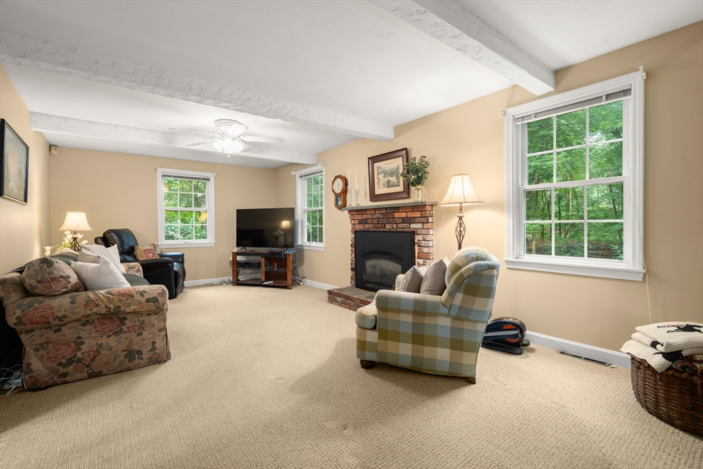 237 Peakham Road Sudbury, MA 01776 - Photo 12 of 29