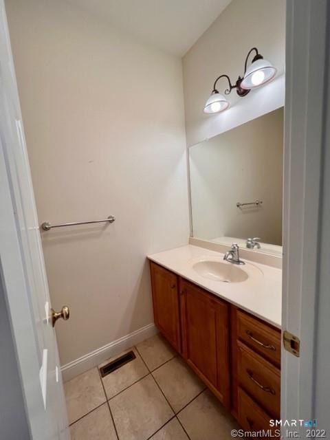 242 Upper Pattagansett Road East Lyme, CT 06333 - Photo 12 of 39