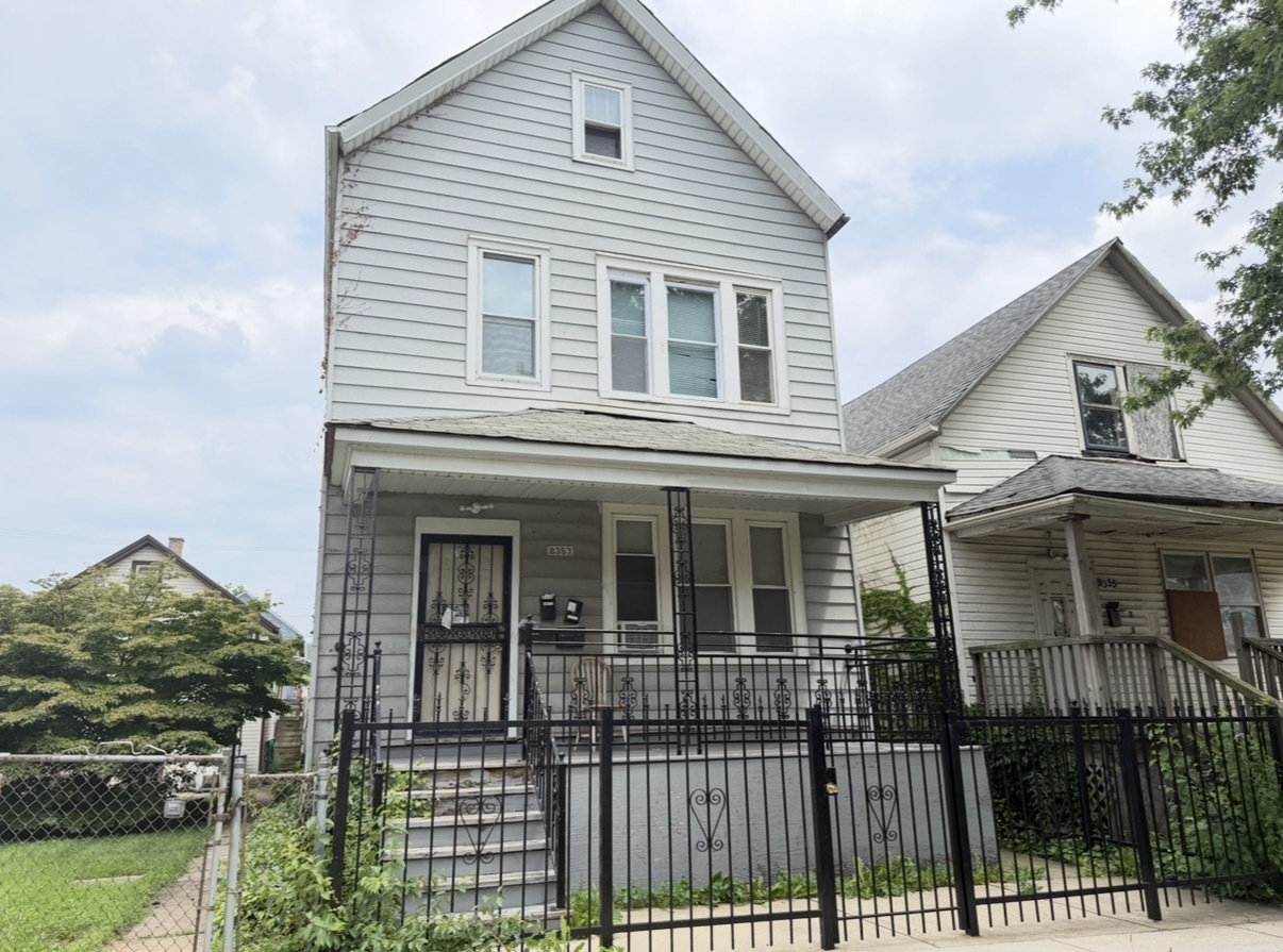 8353 South Brandon Avenue, Unit 2F Chicago, IL 60617 - Photo 1 of 11