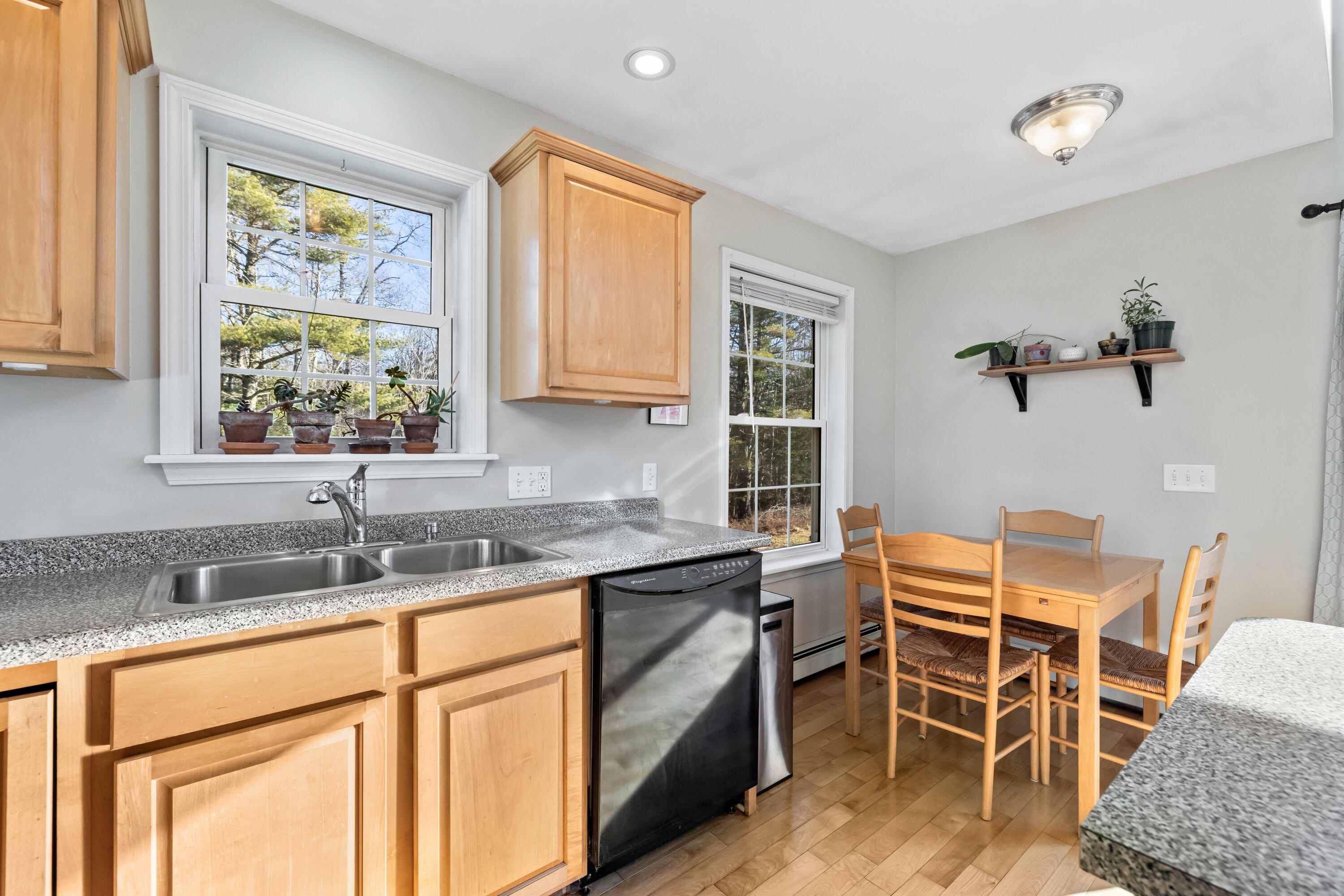 405 Meadow Road Woolwich, ME 04579 - Photo 11 of 34 11