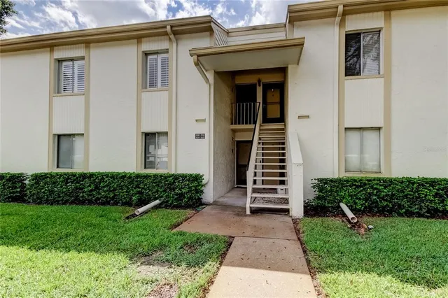 $164,000 | 115 Palmetto Court, Unit 115, Oldsmar, FL 34677