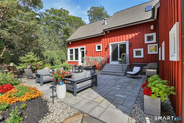 $799,900 | 84 Hollister Drive, Avon, CT 06001