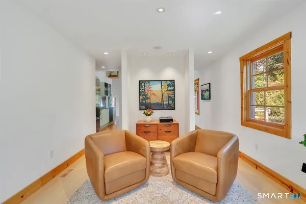 $799,900 | 84 Hollister Drive, Avon, CT 06001