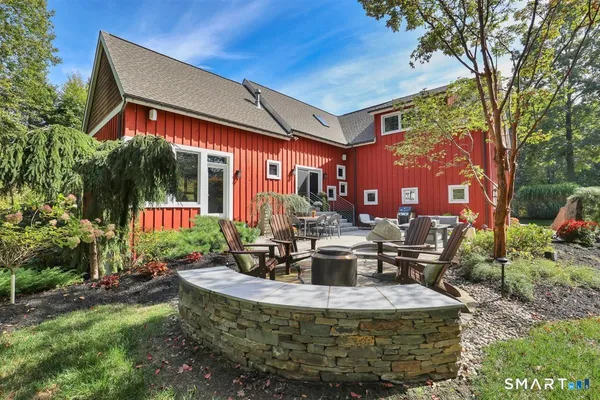 $799,900 | 84 Hollister Drive, Avon, CT 06001