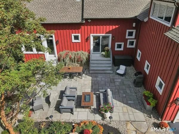 $799,900 | 84 Hollister Drive, Avon, CT 06001