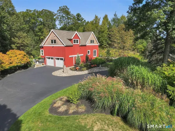 $799,900 | 84 Hollister Drive, Avon, CT 06001