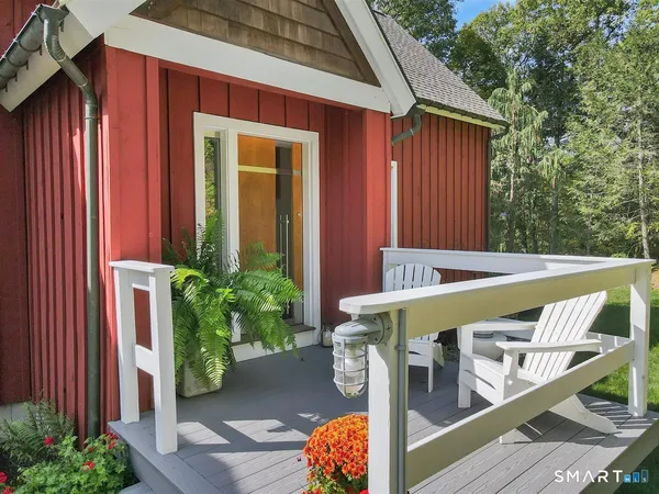 $799,900 | 84 Hollister Drive, Avon, CT 06001