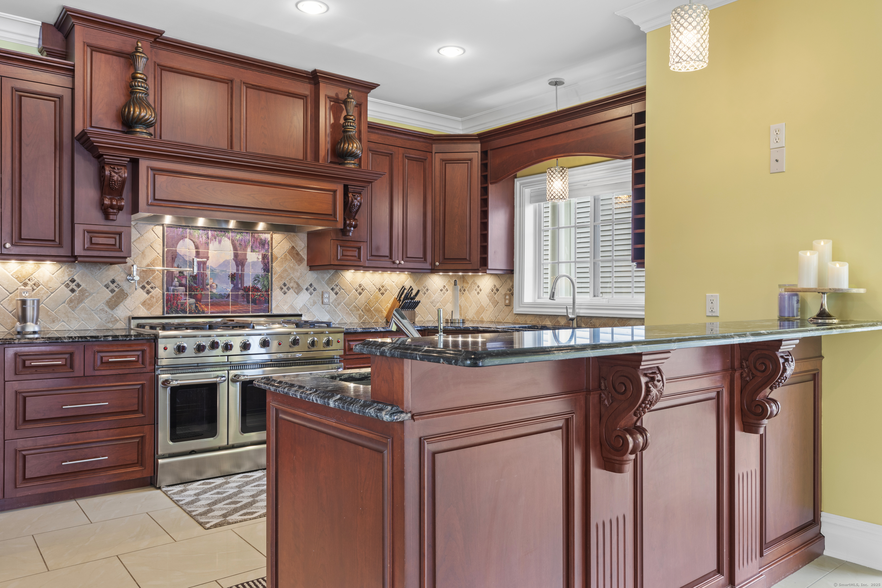 1727 Meriden Road Wolcott, CT 06716 - Photo 8 of 34