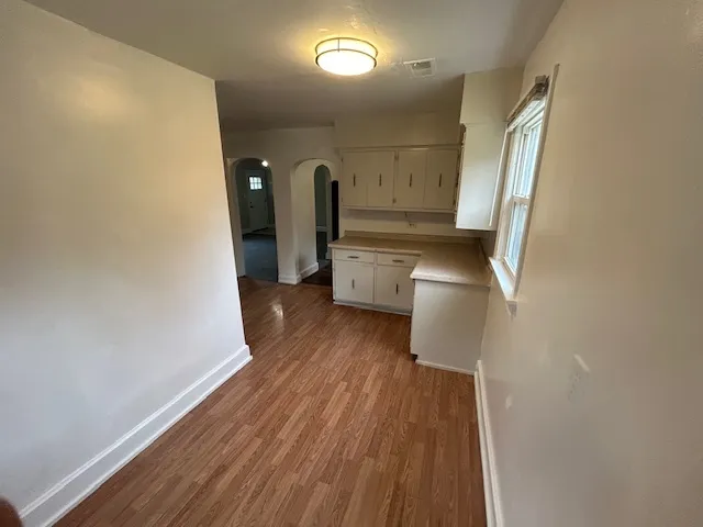 a bathroom with a toilet