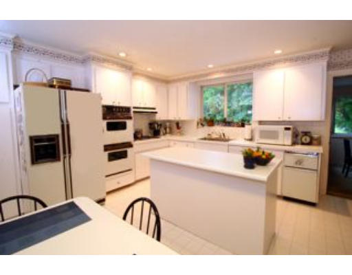 10 Donna Road Newton, MA 02459 - Photo 8 of 15 Gallery Image 8