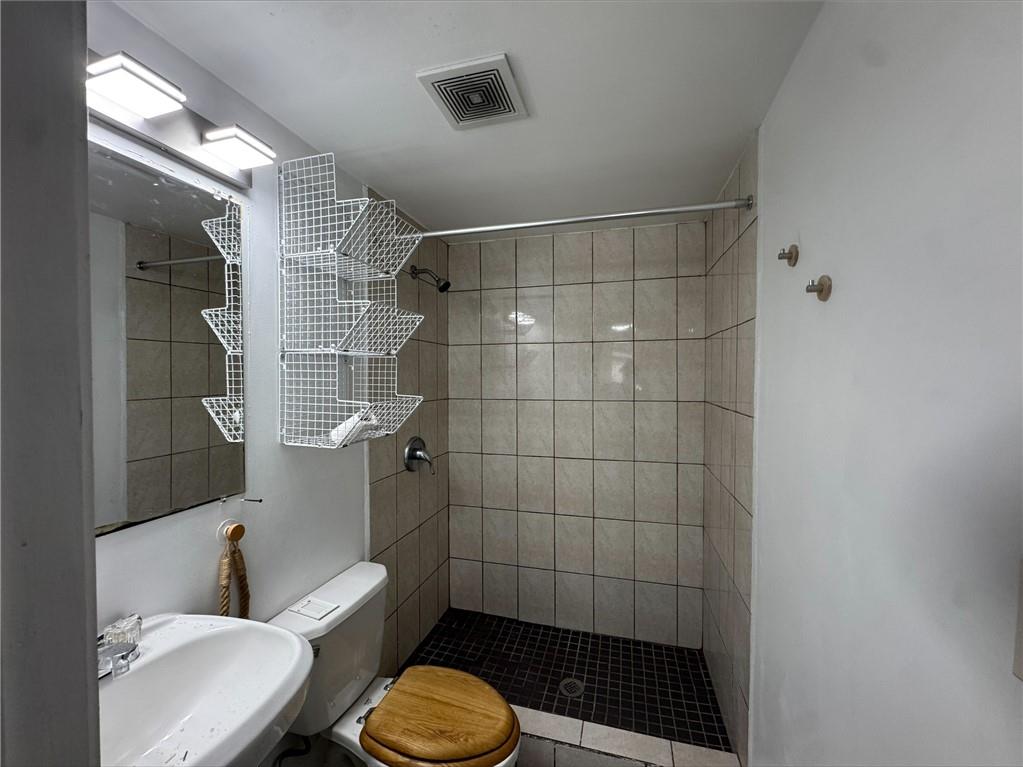 956 Slash Pine Road, Unit 2 Forest Park, GA 30297 - Photo 7 of 8