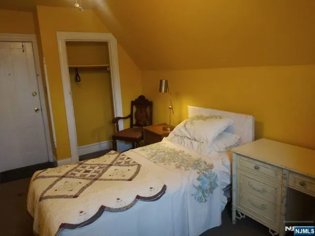 $1,895,000 | 17 48th Street, Weehawken, NJ 07086