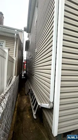 $1,895,000 | 17 48th Street, Weehawken, NJ 07086