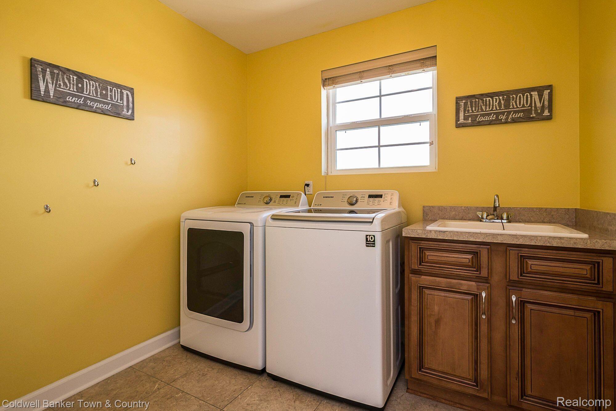 1208 Riverside Street Milford, MI 48381 - Photo 17 of 40 2nd Floor Laundry
