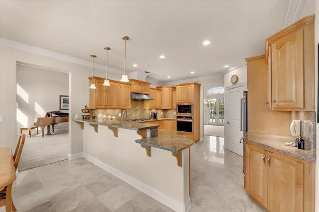 $947,000 | 19549 San Vincente Drive, Redding, CA 96003