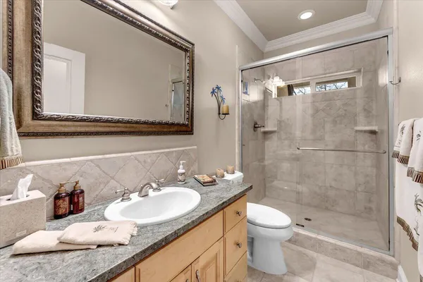 $937,000 | 19549 San Vincente Drive, Redding, CA 96003